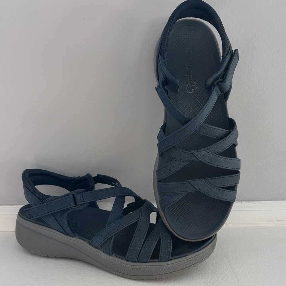 Baretraps Women's Blue Strappy Sandals